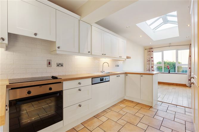 13 Castlebyrne Park, Blackrock, County Dublin
