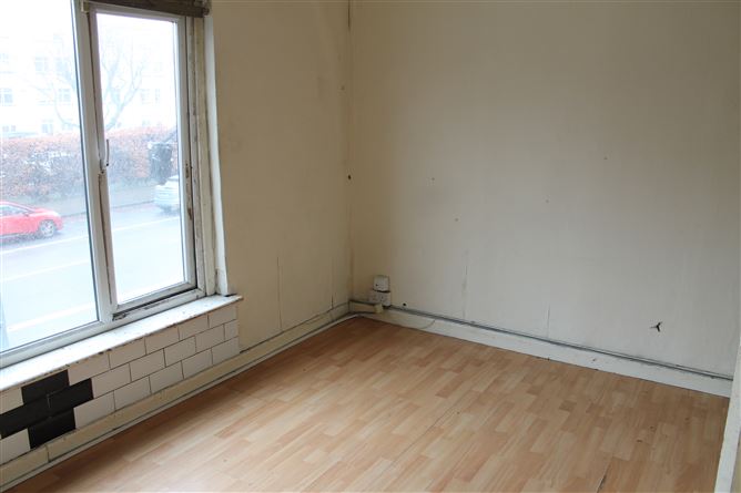 4 Poole's Terrace, Dolphins Barn,   Dublin 8