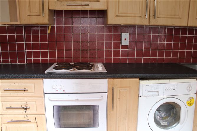 4 Poole's Terrace, Dolphins Barn,   Dublin 8