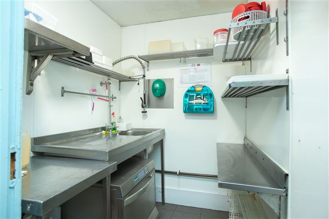 99 Clanbrassil Street, Dundalk, Louth