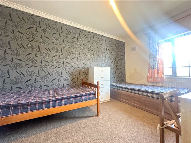 152 Castlepark, Ballybane, Galway