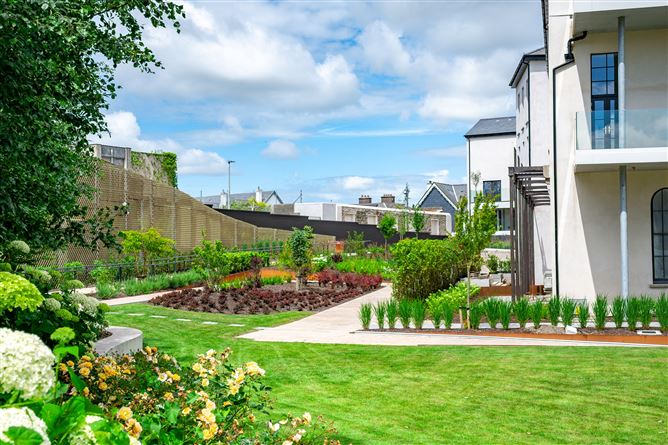 https://photos-a.propertyimages.ie/media/7/3/4/4948437/3a28e183-b008-46d2-ba25-6c3d75067886_l.jpg