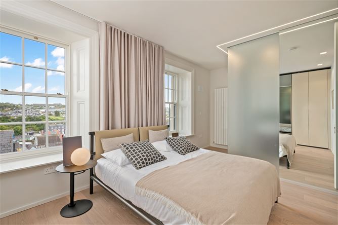 https://photos-a.propertyimages.ie/media/7/3/4/4948437/3a28e183-b008-46d2-ba25-6c3d75067886_l.jpg