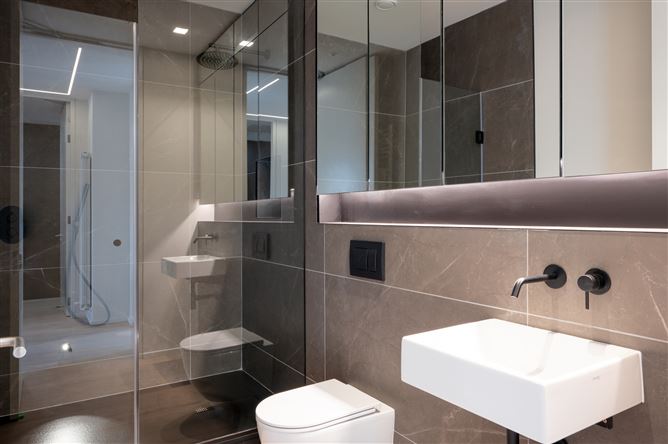 https://photos-a.propertyimages.ie/media/7/3/4/4948437/3a28e183-b008-46d2-ba25-6c3d75067886_l.jpg