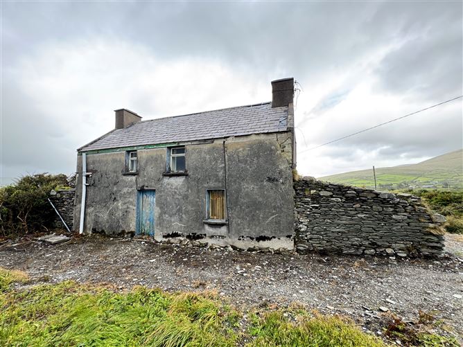 Ref 1202 - Old Farmhouse, Doory, Portmagee, Kerry