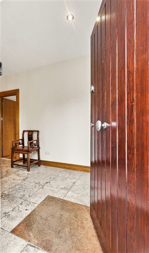 Thistledown, 10 College Park, Castleknock, Dublin 15
