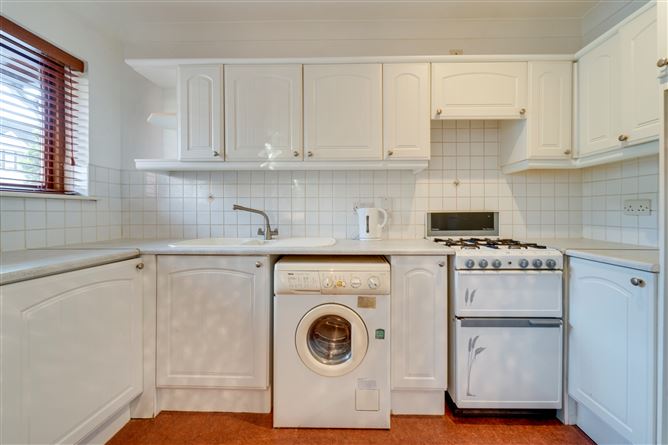 16 Mount Argus Crescent, Harold's Cross, Dublin 6W