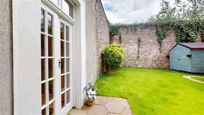 The Mews, 3a Railway Road, Dalkey, County Dublin
