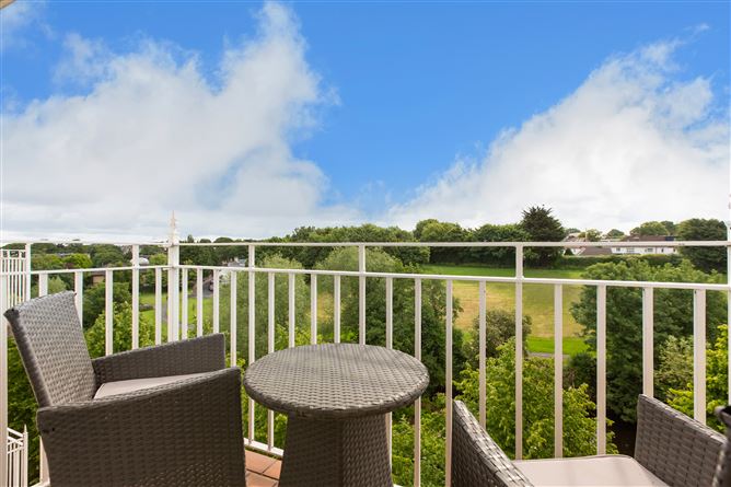 90 Shanagarry, Milltown,   Dublin 6