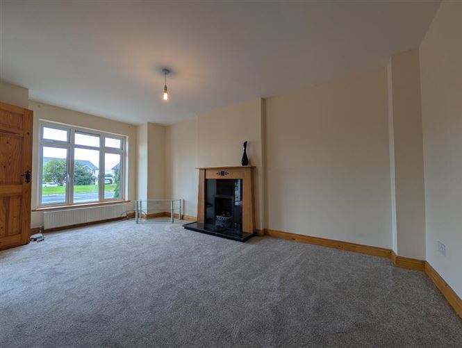Photo 6 of 21 — 43 Springvale, Tubbercurry, Sligo
