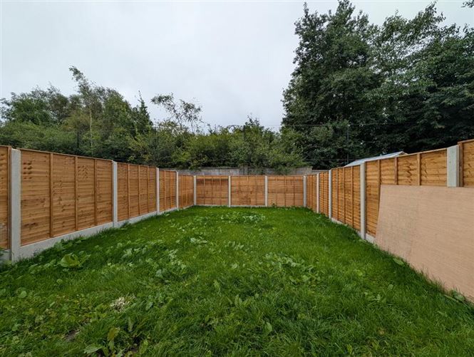 Photo 14 of 21 — 43 Springvale, Tubbercurry, Sligo