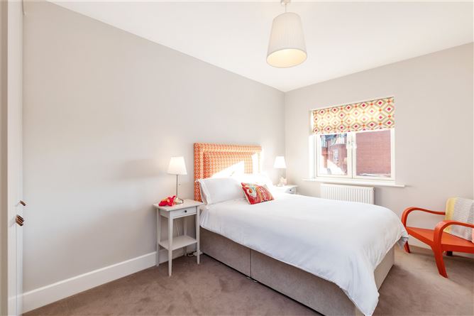 2 Norabrook, Howth Road, Clontarf