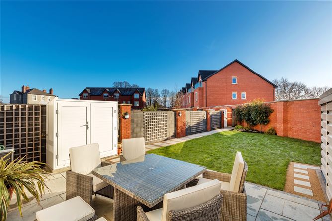 2 Norabrook, Howth Road, Clontarf