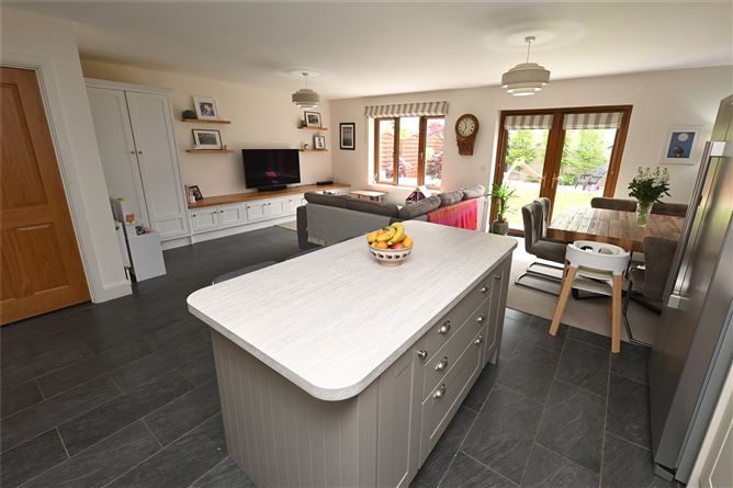 5 Lisheen Woods, Ovens, Co. Cork