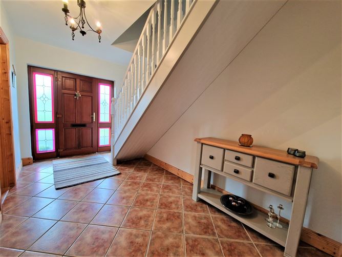 13 Lavey Manor, Charlestown, Co. Mayo