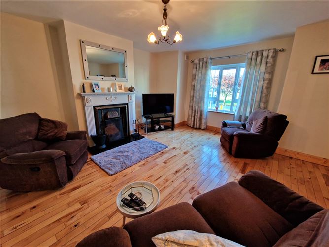 13 Lavey Manor, Charlestown, Co. Mayo