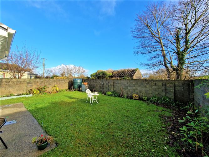 13 Lavey Manor, Charlestown, Co. Mayo