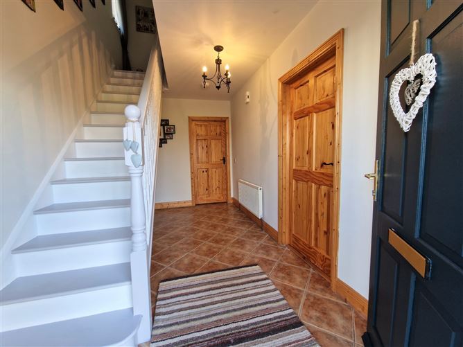 13 Lavey Manor, Charlestown, Co. Mayo