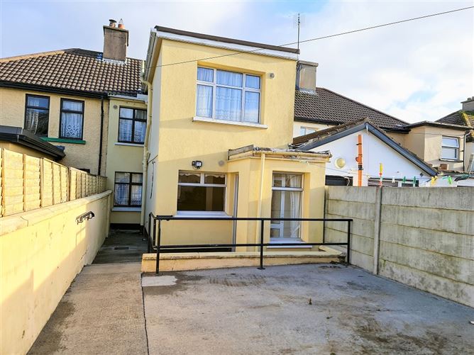 No. 7 Mc Hale Road , Castlebar, Mayo