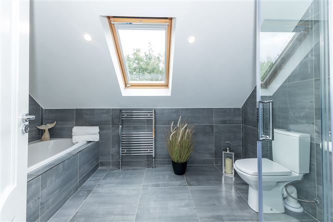 6 Fairacre, The Warren, Malahide, County Dublin