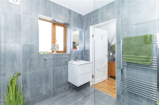 6 Fairacre, The Warren, Malahide, County Dublin