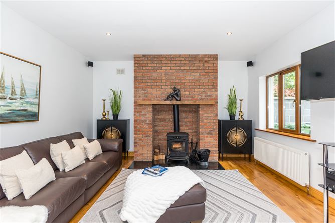 6 Fairacre, The Warren, Malahide, County Dublin