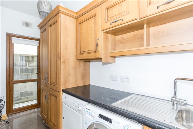 6 Fairacre, The Warren, Malahide, County Dublin