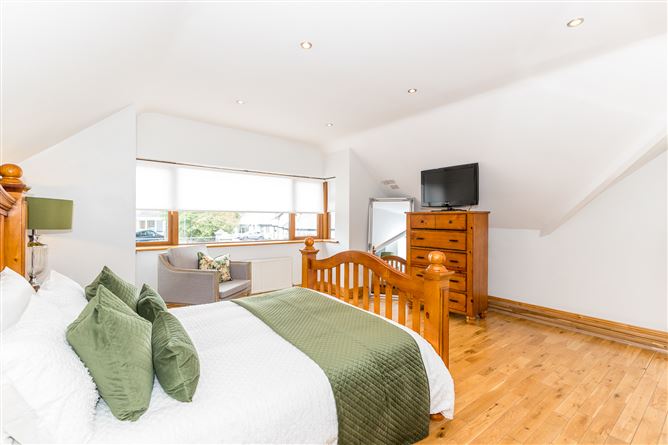6 Fairacre, The Warren, Malahide, County Dublin