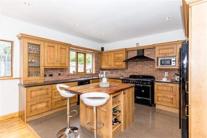 6 Fairacre, The Warren, Malahide, County Dublin