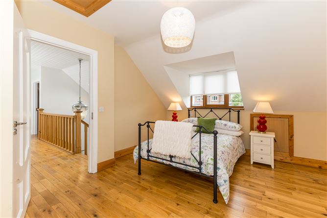 6 Fairacre, The Warren, Malahide, County Dublin