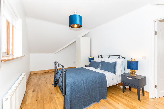 6 Fairacre, The Warren, Malahide, County Dublin