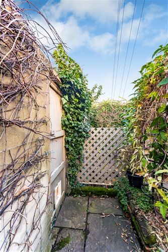 126 Botanic Road, Glasnevin, Dublin 9