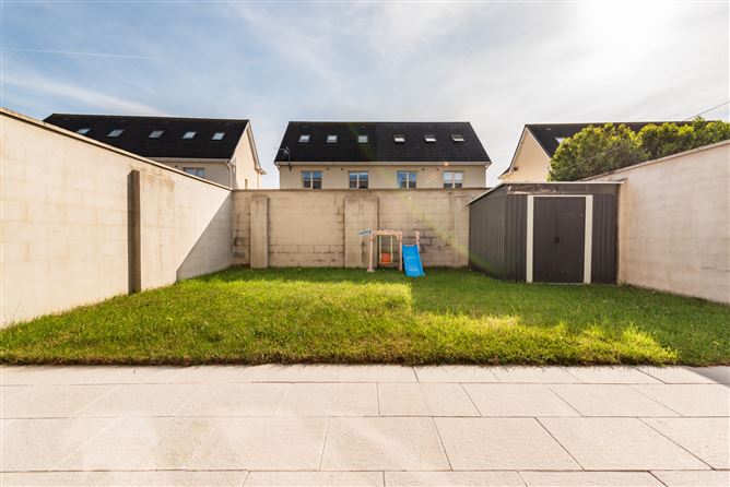 https://photos-a.propertyimages.ie/media/7/3/6/4927637/e101cc9c-9351-424f-9a65-e3d8e888d610_l.jpg