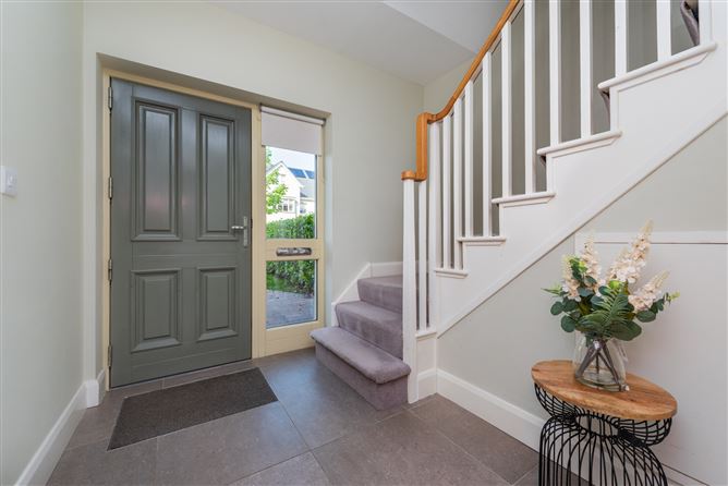 https://photos-a.propertyimages.ie/media/7/3/6/4927637/e101cc9c-9351-424f-9a65-e3d8e888d610_l.jpg