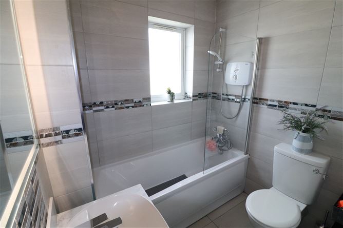 41 Cnoc Ard, Ballina, Tipperary