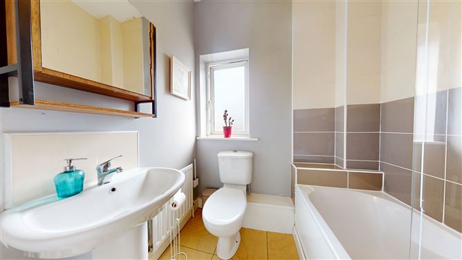 24 Golden Ridge Drive, Rush, County Dublin