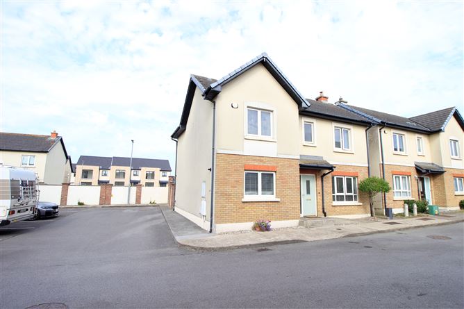 24 Golden Ridge Drive, Rush, County Dublin