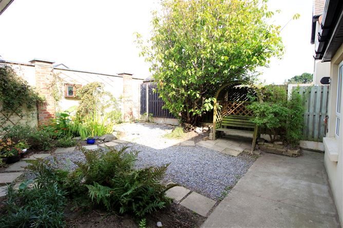 24 Golden Ridge Drive, Rush, County Dublin