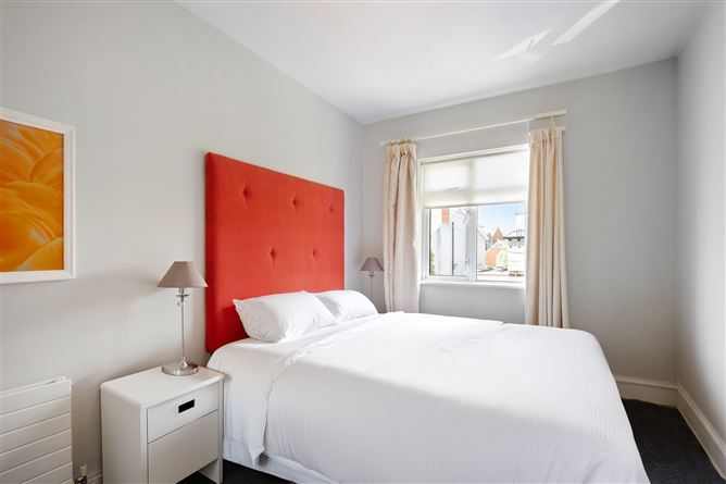 https://photos-a.propertyimages.ie/media/7/3/6/4999637/ca893d47-bbe7-4628-a493-9ff78ac5875b_l.jpg