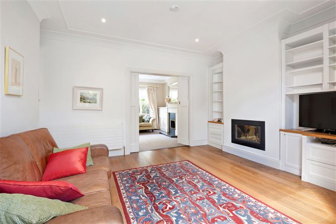 https://photos-a.propertyimages.ie/media/7/3/6/4999637/ca893d47-bbe7-4628-a493-9ff78ac5875b_l.jpg