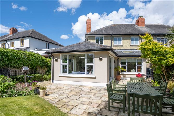 https://photos-a.propertyimages.ie/media/7/3/6/4999637/ca893d47-bbe7-4628-a493-9ff78ac5875b_l.jpg