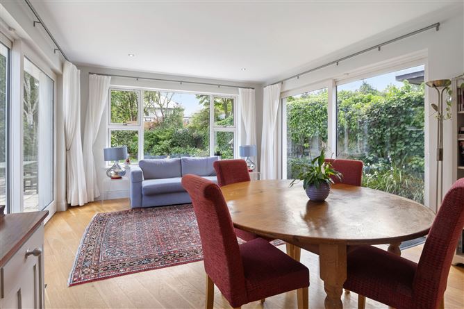 https://photos-a.propertyimages.ie/media/7/3/6/4999637/ca893d47-bbe7-4628-a493-9ff78ac5875b_l.jpg