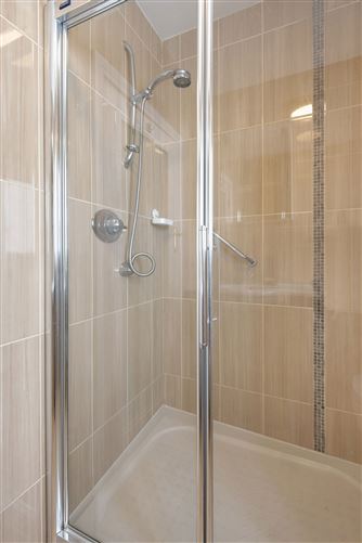 https://photos-a.propertyimages.ie/media/7/3/6/4999637/ca893d47-bbe7-4628-a493-9ff78ac5875b_l.jpg