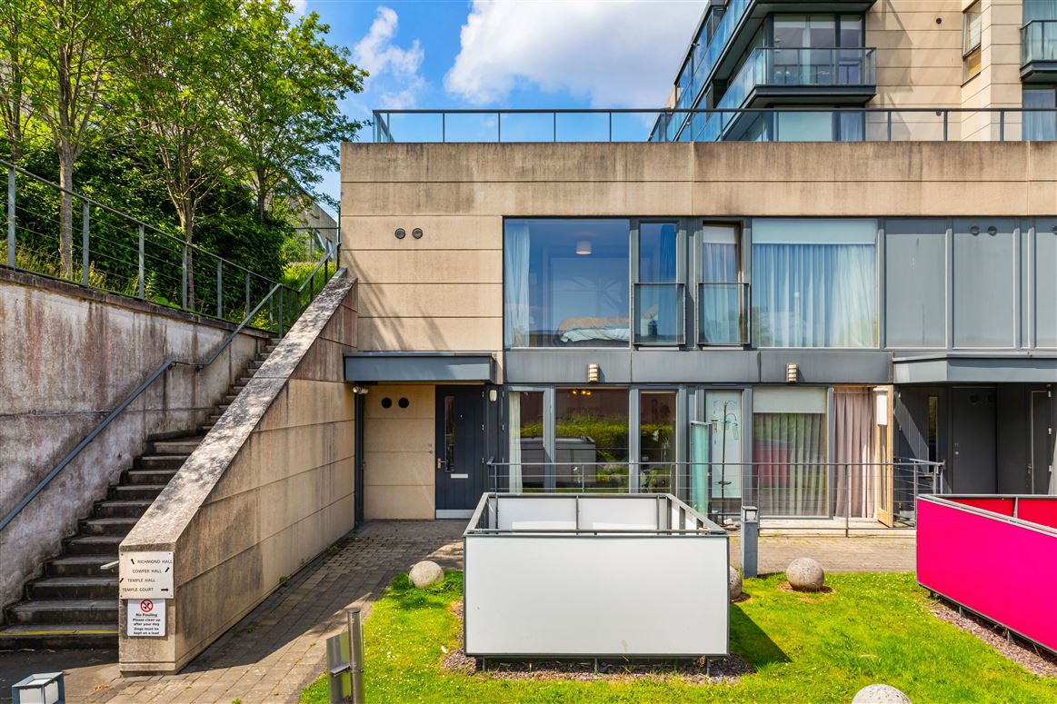 12 Temple Court, Milltown Avenue, Mount Saint Anne's, Milltown, Dublin 6