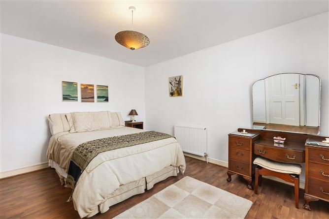 Photo 13 of 22 — 34 Walkinstown Road, Walkinstown, Dublin 12