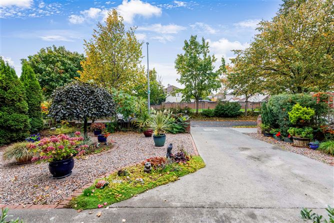 Photo 3 of 28 — 5 Tara Glen Drive, Navan, Meath