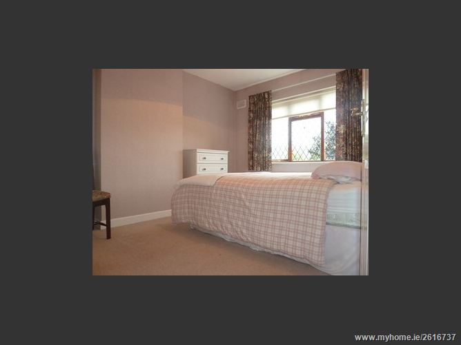 25 Delbrook Park, Ballinteer, Dublin 16