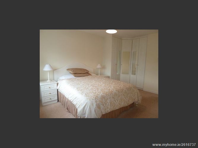 25 Delbrook Park, Ballinteer, Dublin 16