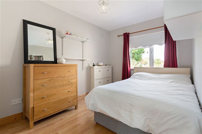 4 Parkmore, Pecks Lane, Castleknock, Dublin
