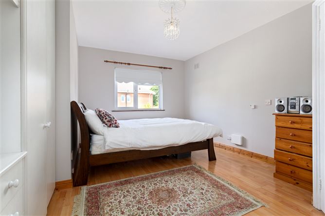 4 Parkmore, Pecks Lane, Castleknock, Dublin